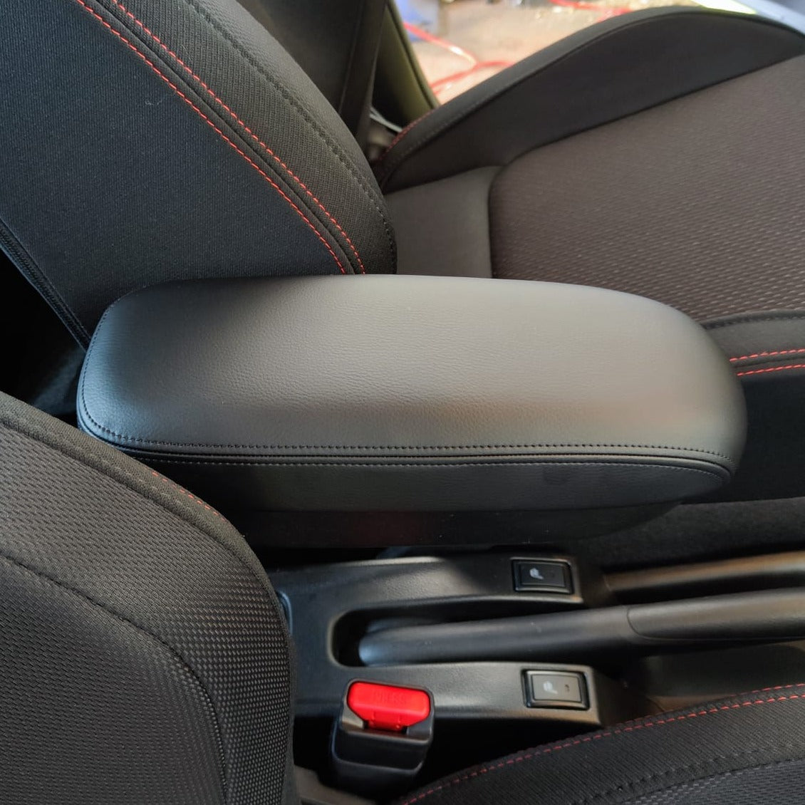 Mittelarmlehne für Swift AZ, Swift Sport und Ignis MF
