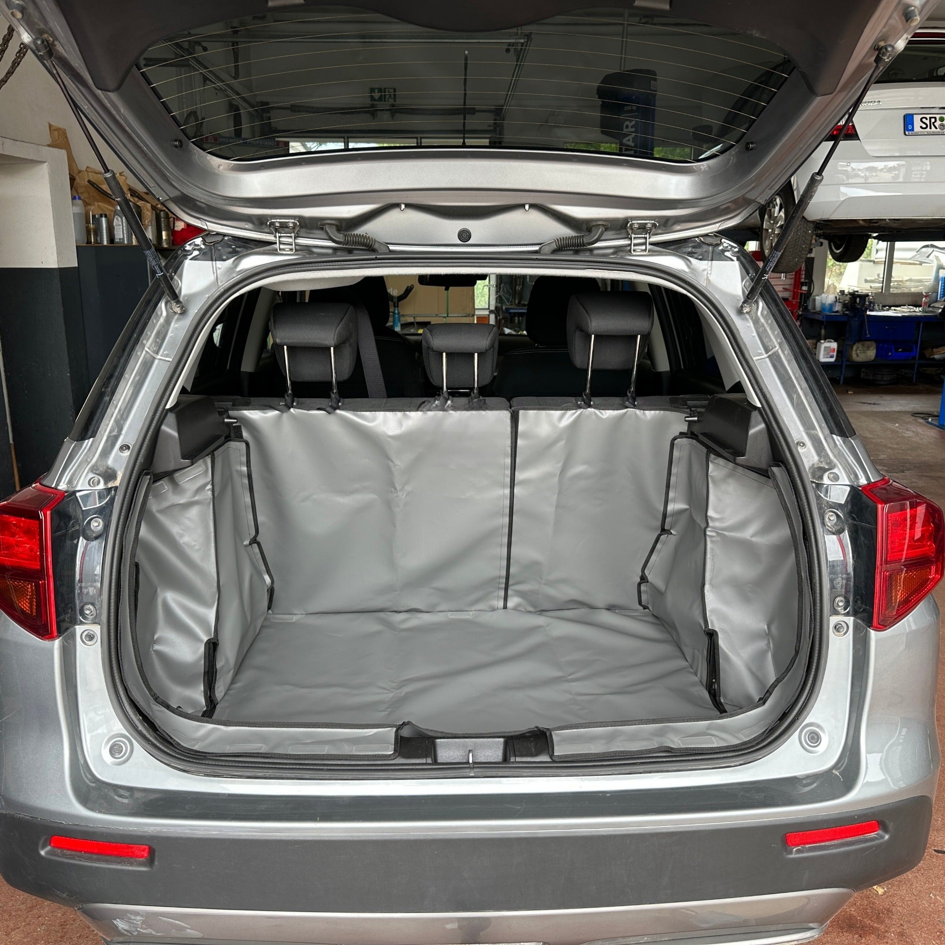 Einziehbare hintere Kofferraumablage, für Suzuki Vitara 2016-2020