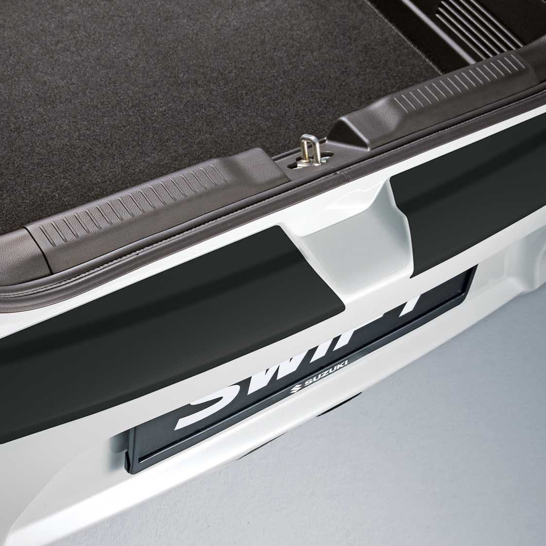 WAPEXI Ladekantenschutz Für Suzuki Swift 2005-2025 - Kohlefaser Folie, Kratzschutz Für Türkanten